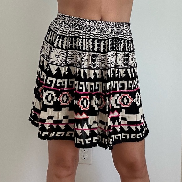 Aztec Graphic Print Mini Skirt With Embroidery Detail - Picture 3 of 9